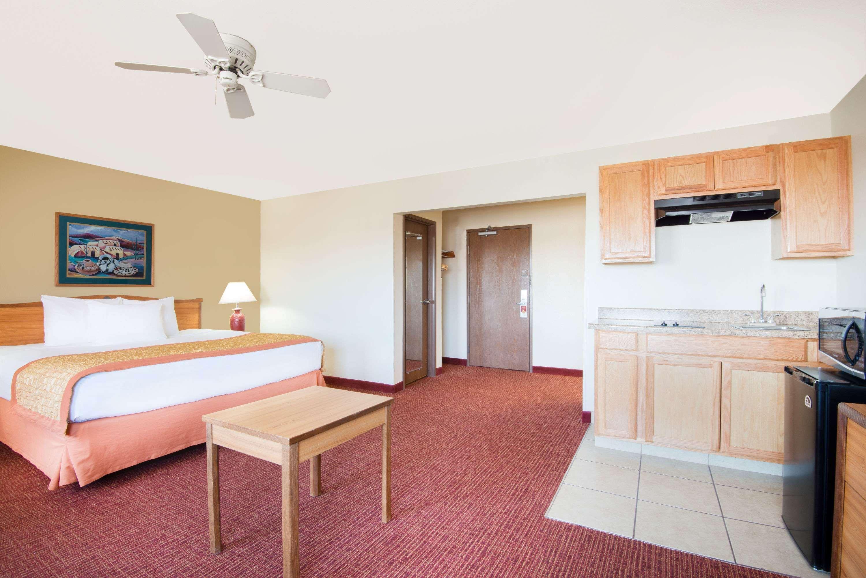 Hawthorn Suites By Wyndham Албукерке Екстериор снимка